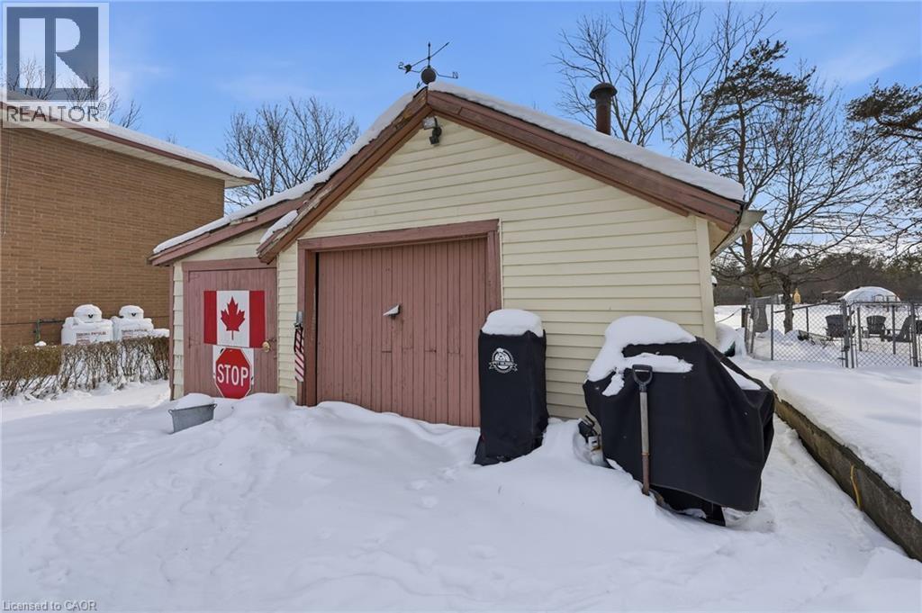 1412 Old York Road, Burlington, ON - Outdoor With Exterior