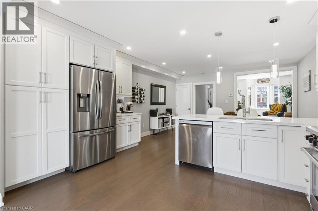 15 Century Street, Hamilton, ON - Indoor Photo Showing Kitchen With Stainless Steel Kitchen With Upgraded Kitchen