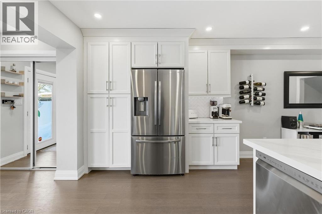 15 Century Street, Hamilton, ON - Indoor Photo Showing Kitchen With Stainless Steel Kitchen