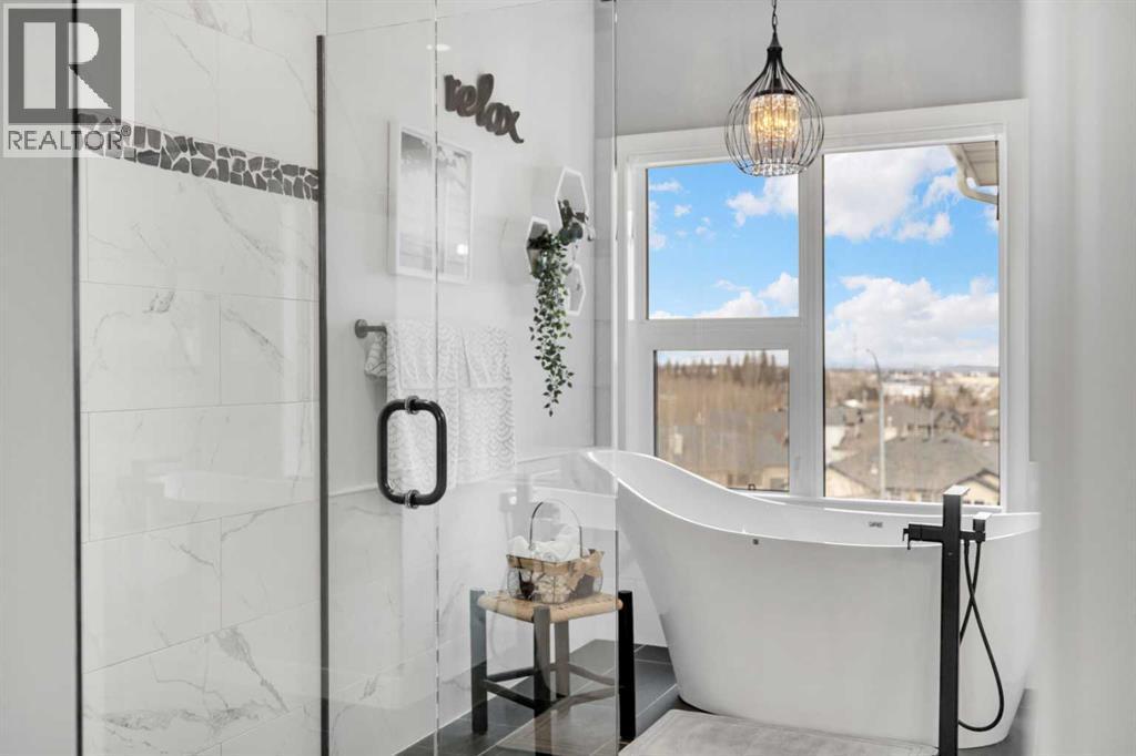 5 Leonard Close, Sylvan Lake, AB - Indoor Photo Showing Bathroom