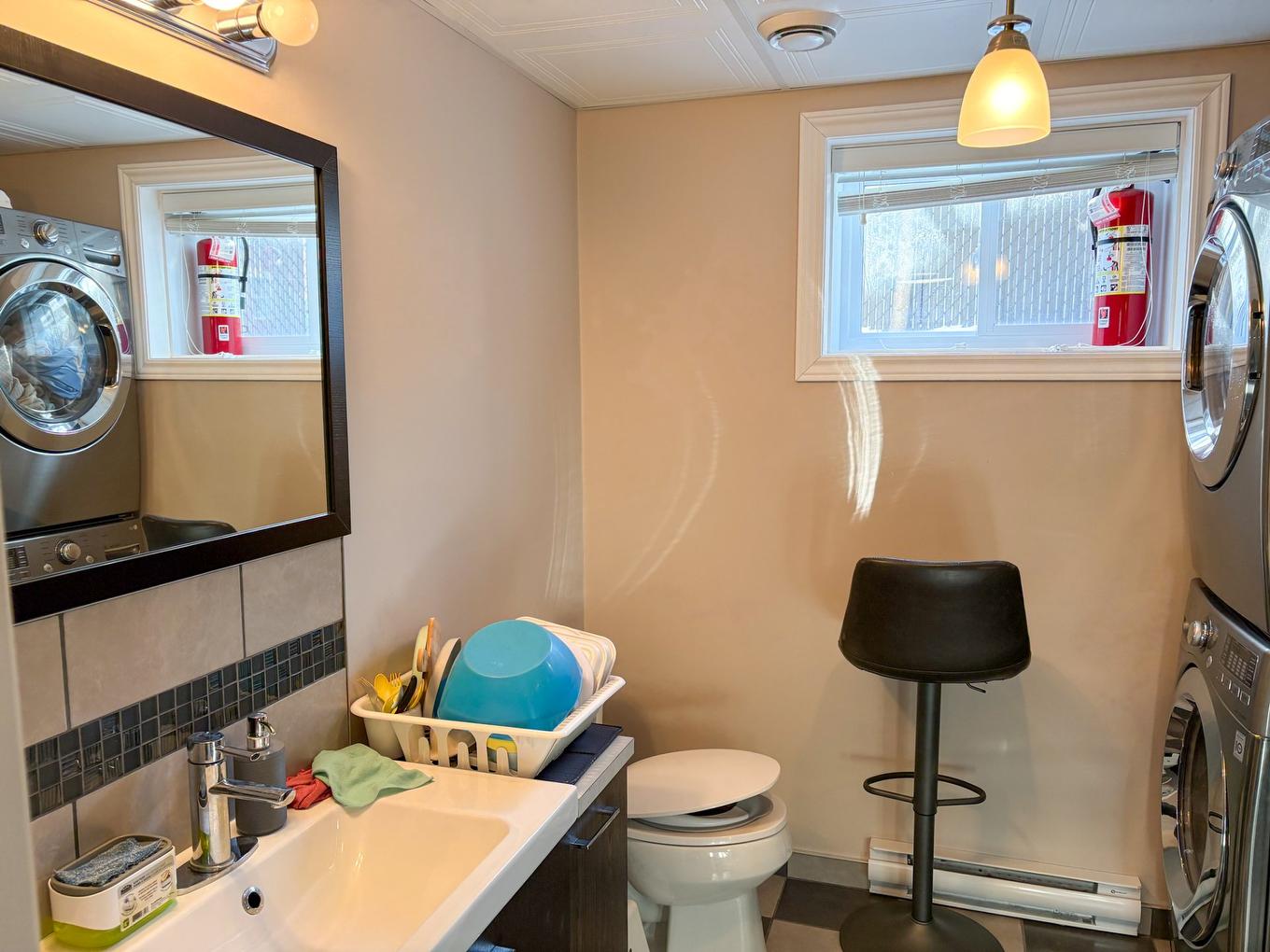 Bathroom - 645 Rue Du Tressot, Drummondville, QC - Indoor Photo Showing Laundry Room