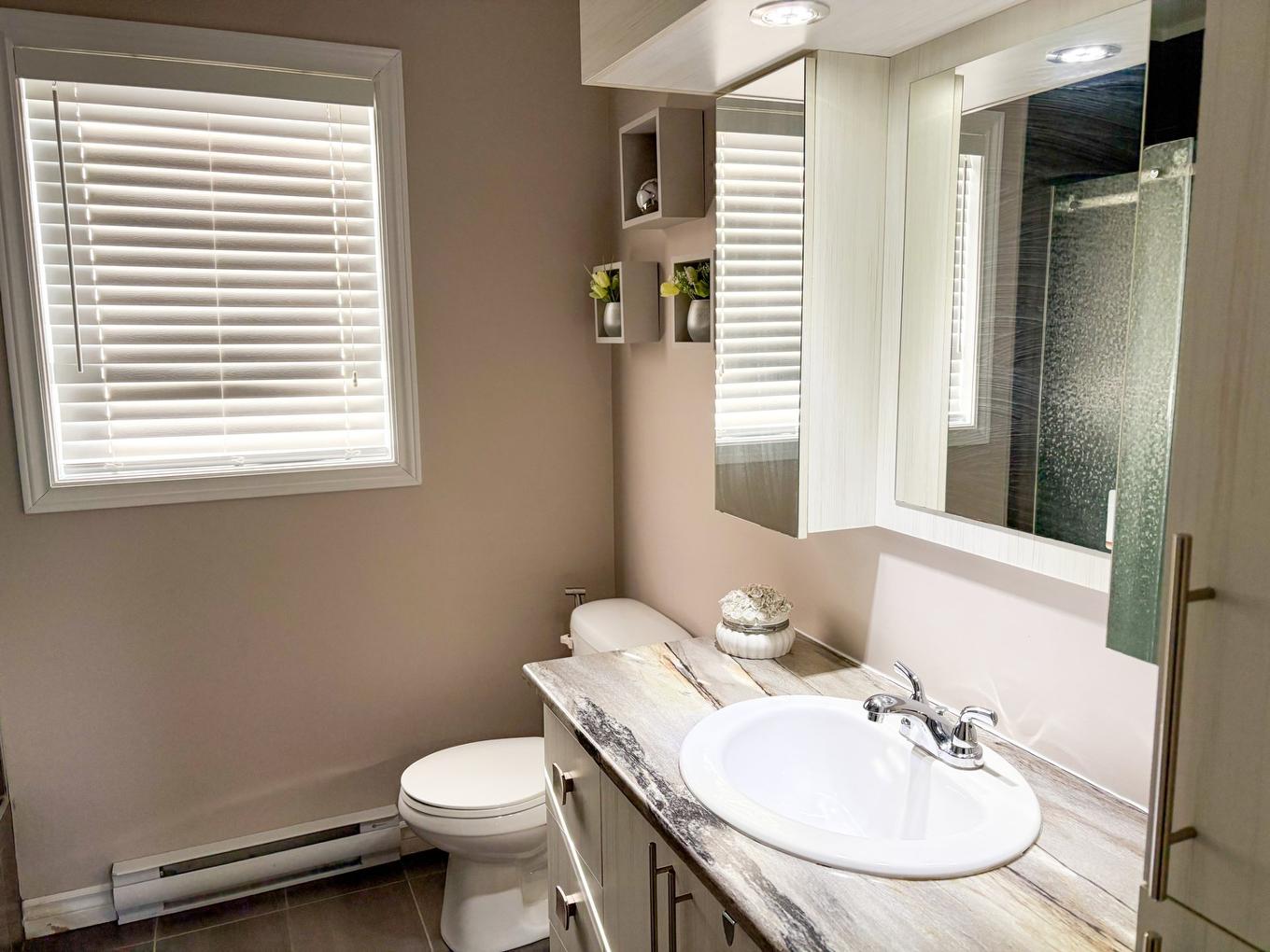 Bathroom - 645 Rue Du Tressot, Drummondville, QC - Indoor Photo Showing Bathroom