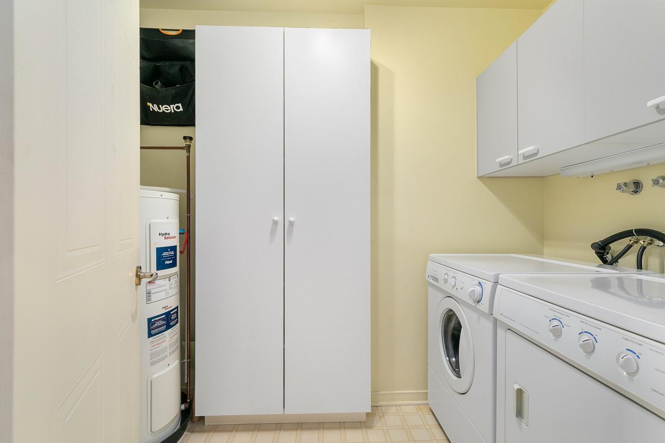 Laundry room - 8-3280 Rue Esther, Laval (Fabreville), QC - Indoor Photo Showing Laundry Room