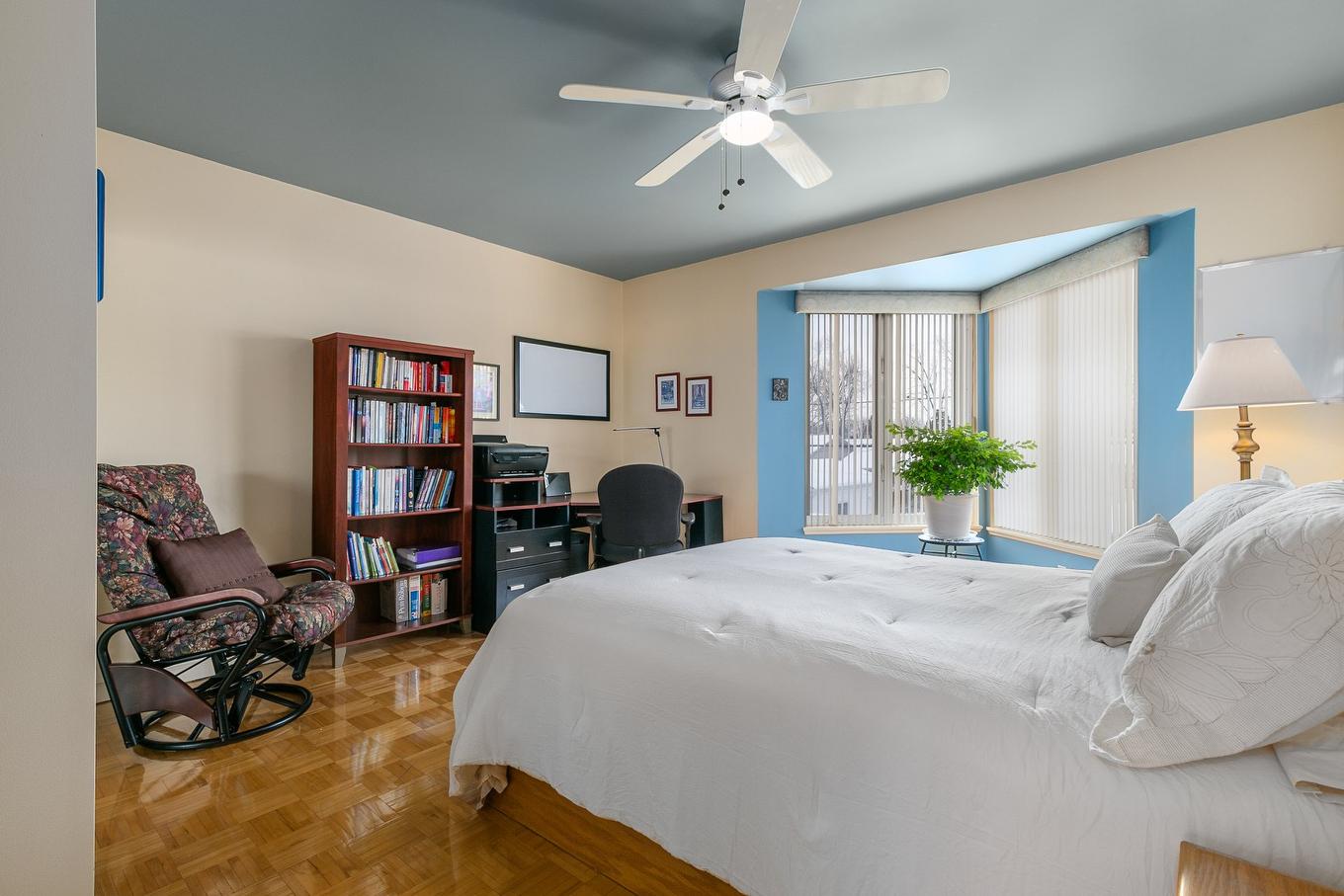 Primary bedroom - 8-3280 Rue Esther, Laval (Fabreville), QC - Indoor Photo Showing Bedroom