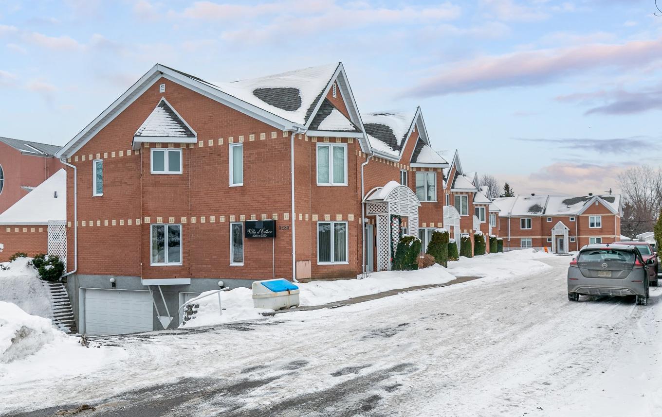 Exterior entrance - 8-3280 Rue Esther, Laval (Fabreville), QC - Outdoor