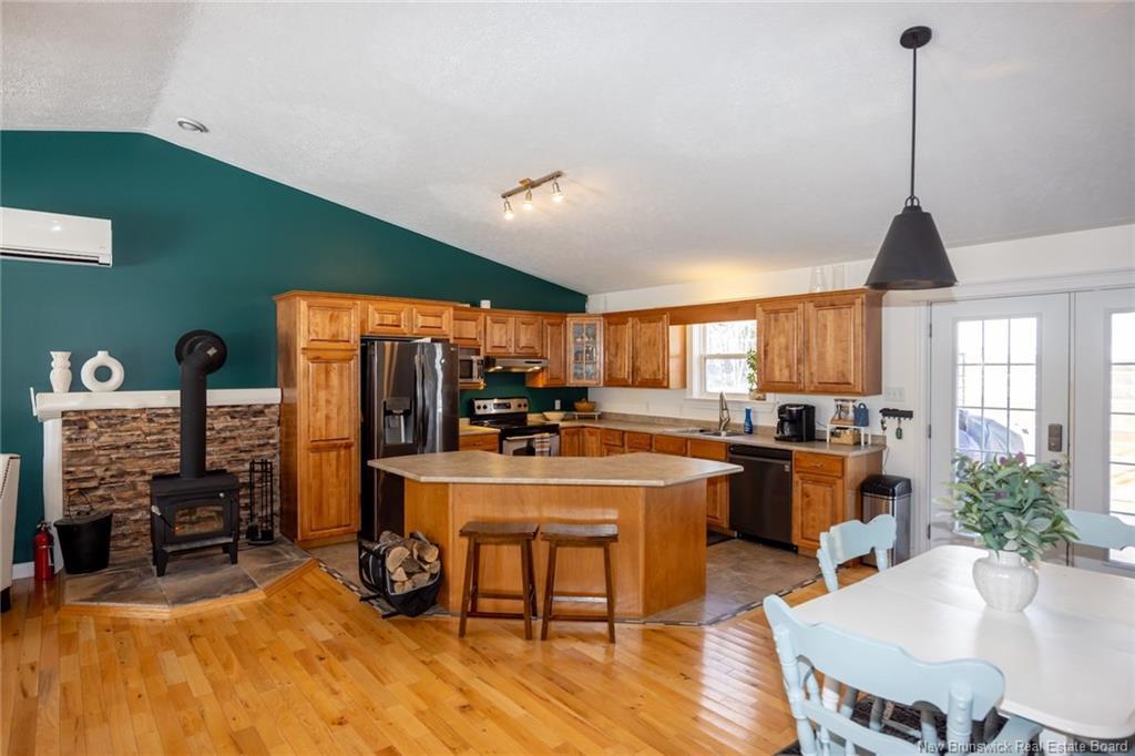 1 Birch Cres, Fredericton, NB