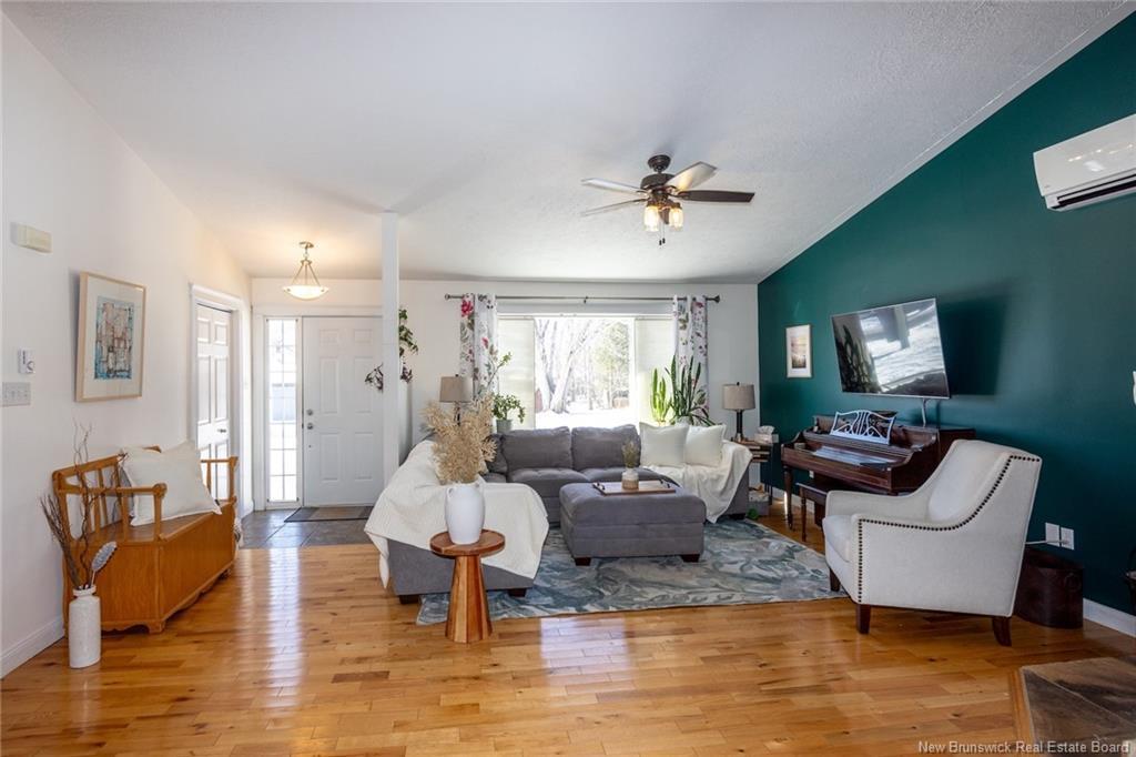 1 Birch Cres, Fredericton, NB