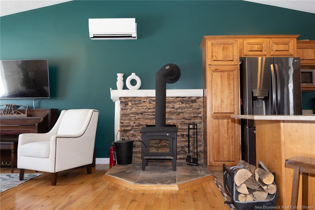 1 Birch Cres, Fredericton, NB