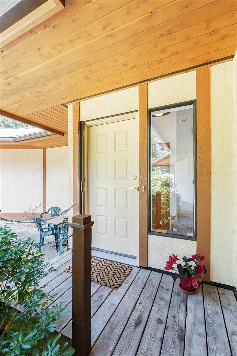 456 Scott Point Dr, Salt Spring, BC