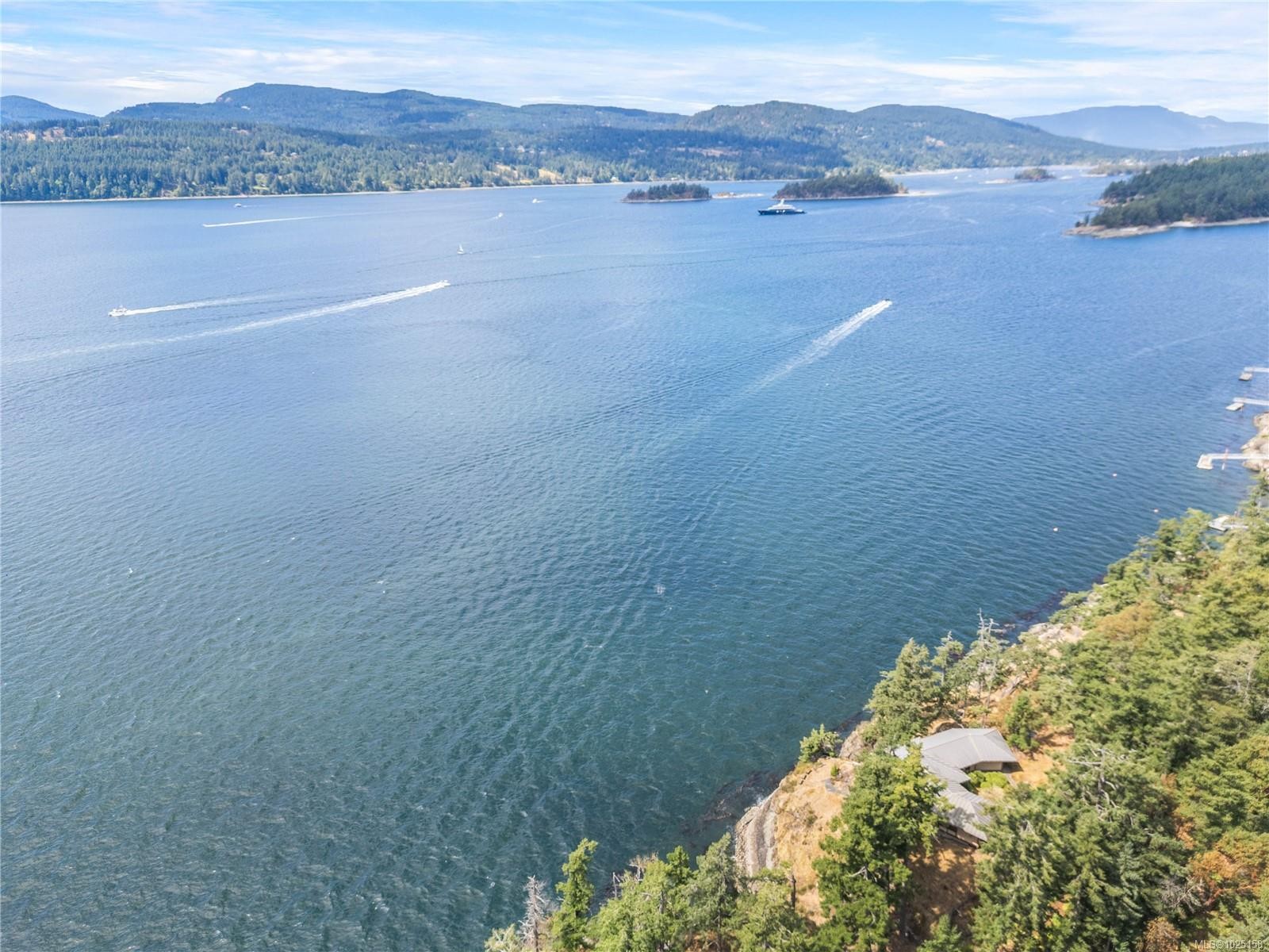 456 Scott Point Dr, Salt Spring, BC