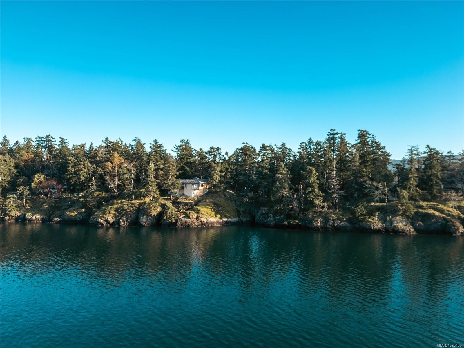 456 Scott Point Dr, Salt Spring, BC