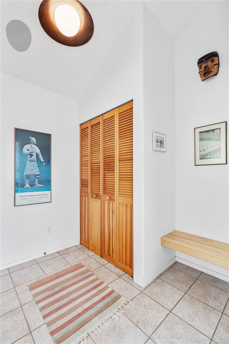456 Scott Point Dr, Salt Spring, BC
