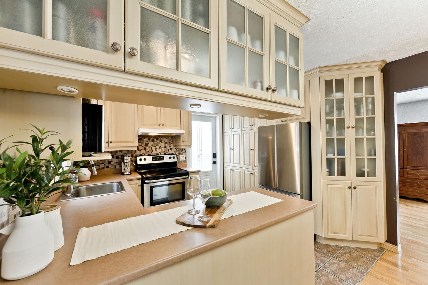 Cuisine - 2374 Rue Hertel, Sherbrooke (Les Nations), QC - Indoor Photo Showing Kitchen