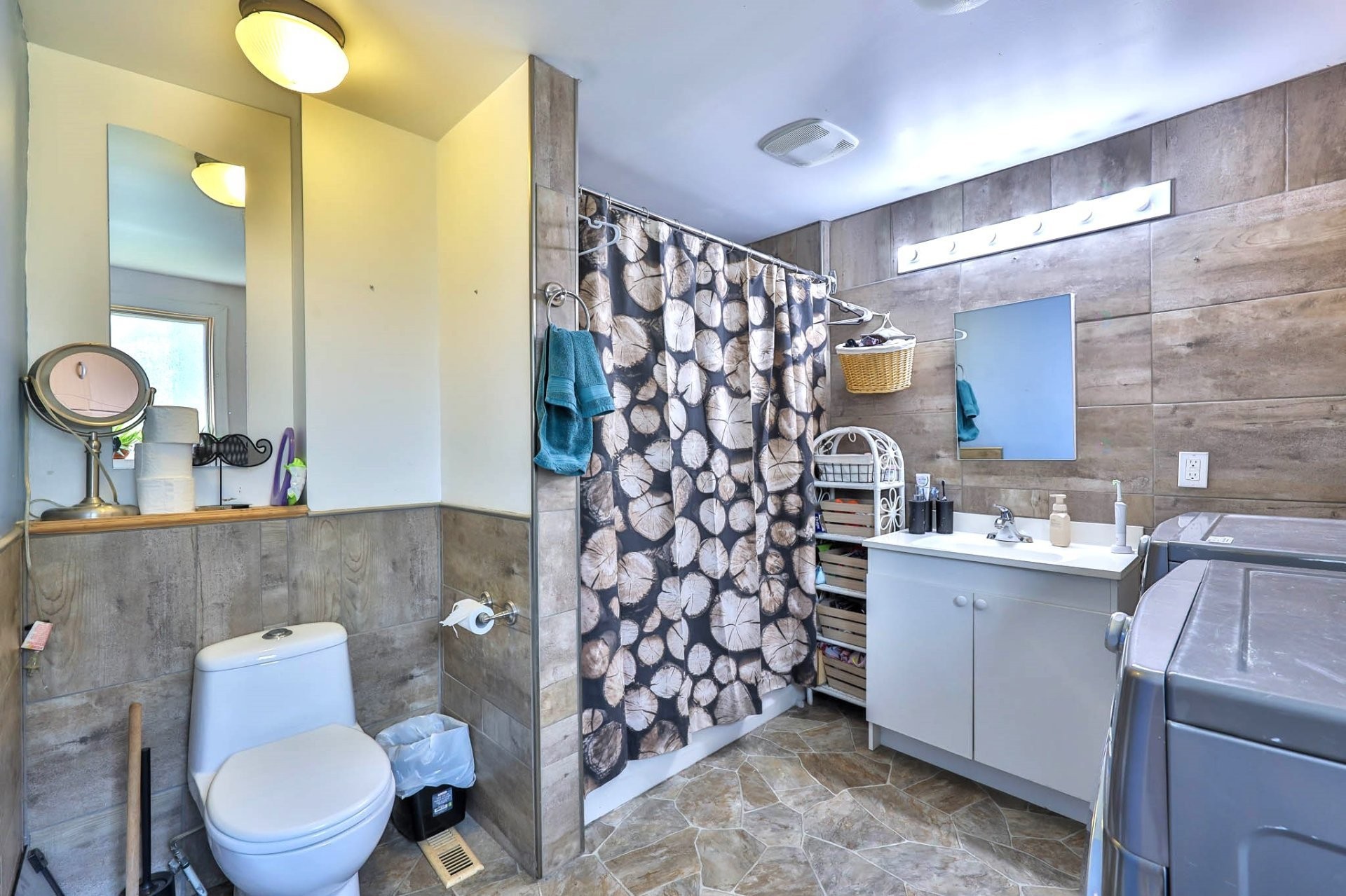 Salle de bains - 26 Ch. De La Frontière, Sainte-Thérèse-De-La-Gatineau, QC - Indoor Photo Showing Bathroom