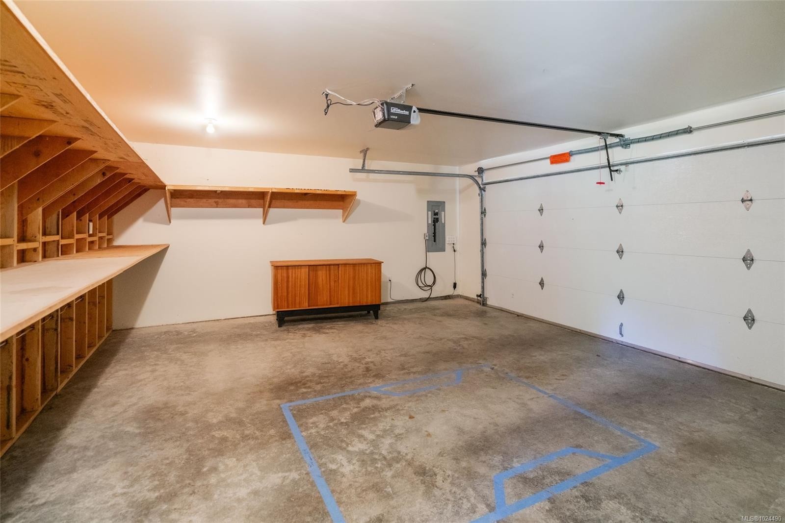 321 Mill Rd, Qualicum Beach, BC