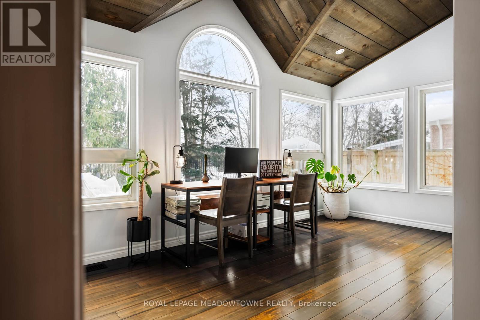 19 Grist Mill Drive, Halton Hills, ON - Indoor Photo Showing Dining Room