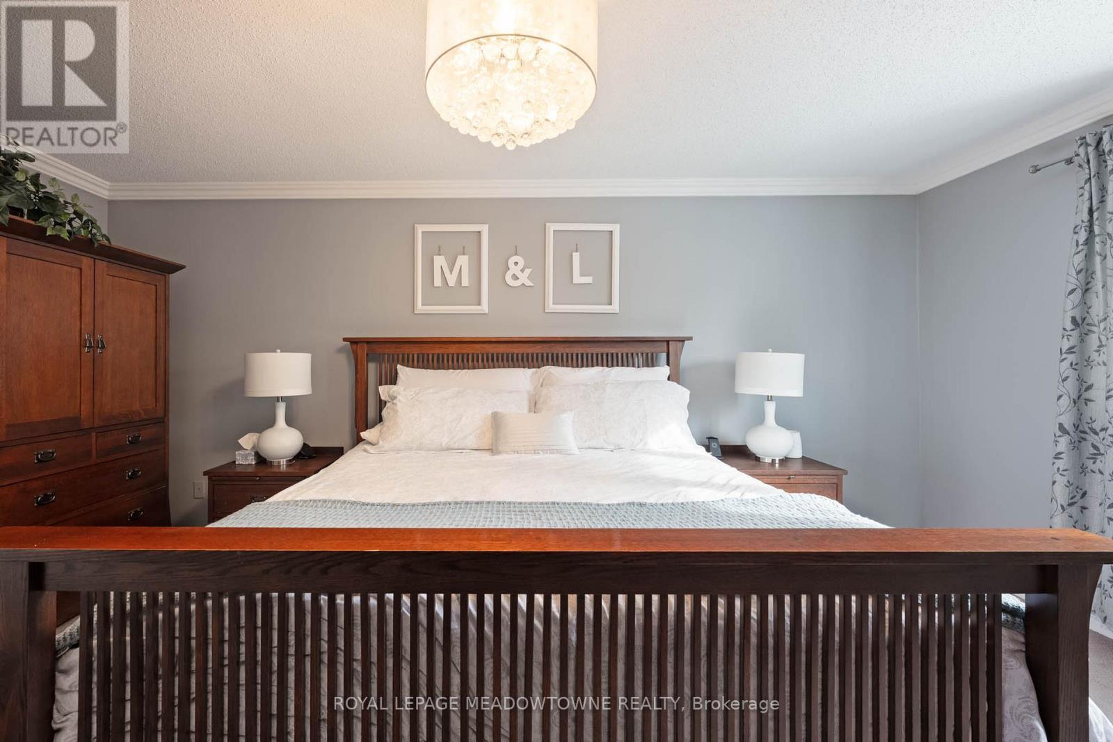 19 Grist Mill Drive, Halton Hills, ON - Indoor Photo Showing Bedroom
