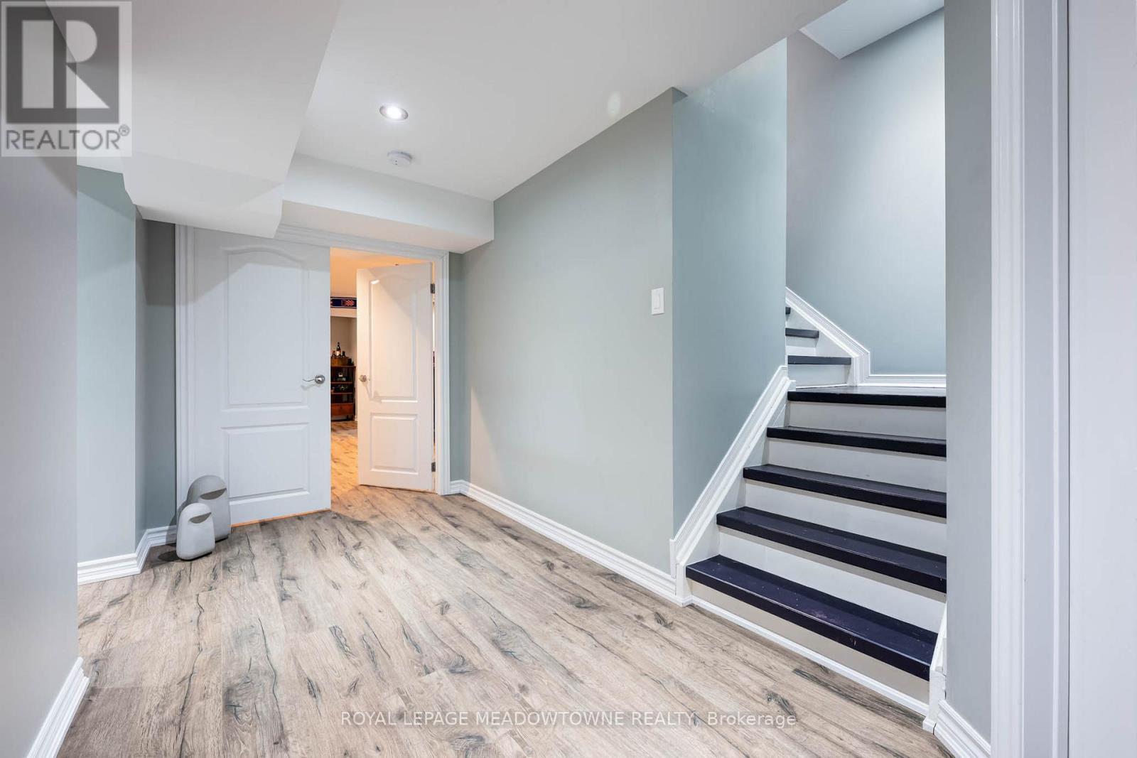 19 Grist Mill Drive, Halton Hills, ON - Indoor Photo Showing Other Room