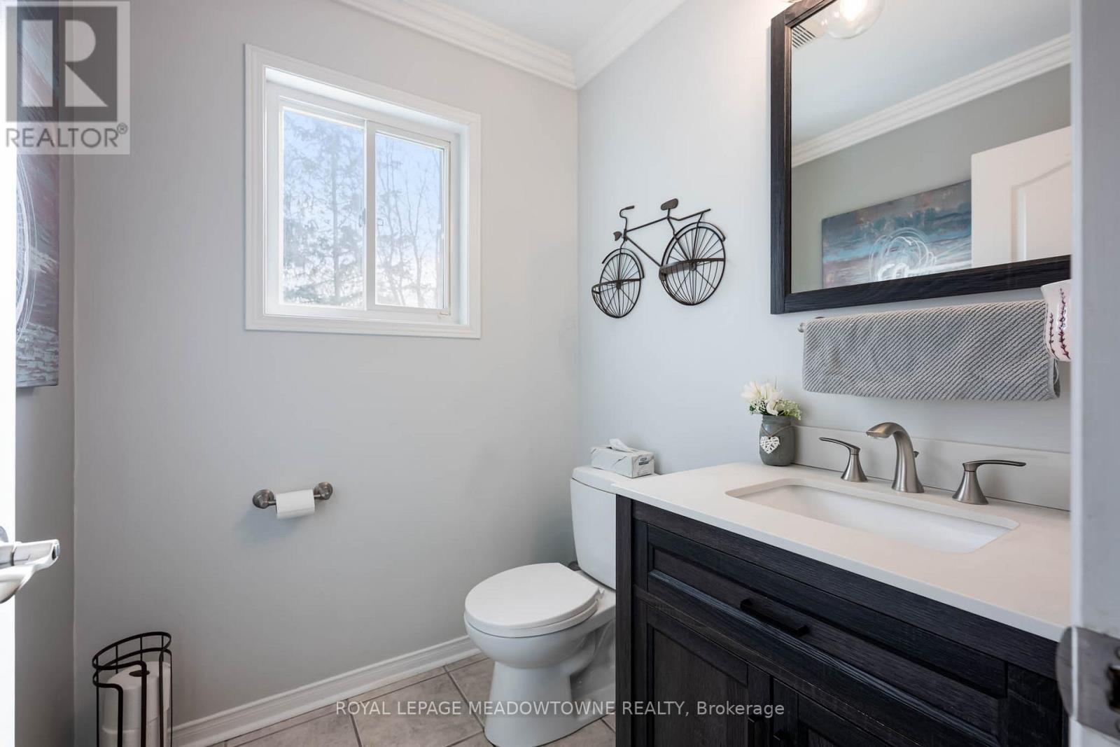 19 Grist Mill Drive, Halton Hills, ON - Indoor Photo Showing Bathroom