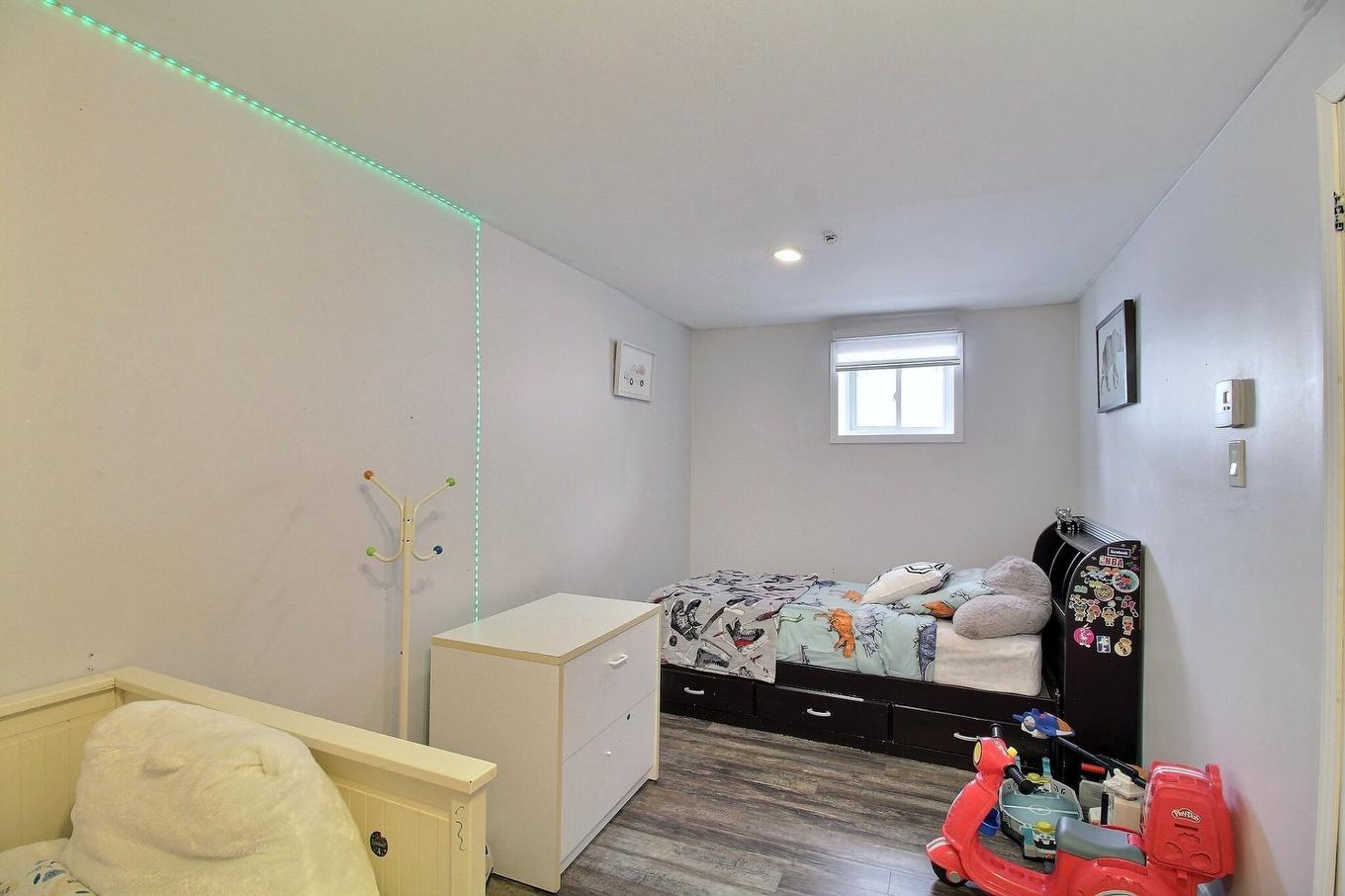 Bedroom - 1577 Rue Lawlis, Val-D'Or, QC - Indoor Photo Showing Other Room