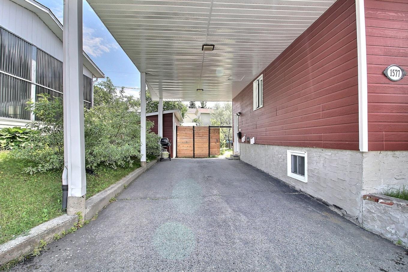 Parking - 1577 Rue Lawlis, Val-D'Or, QC - Outdoor With Exterior