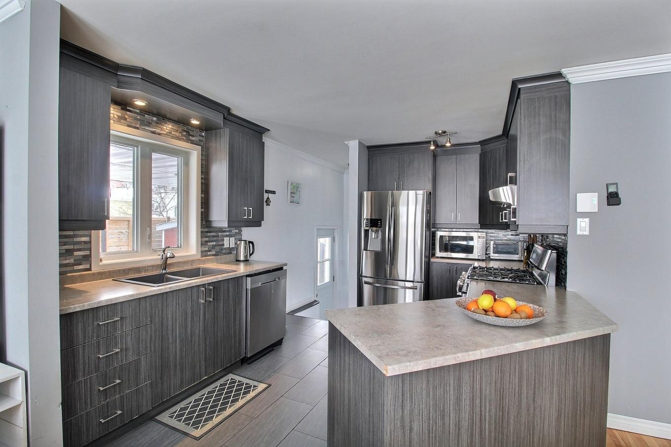 Kitchen - 1577 Rue Lawlis, Val-D'Or, QC - Indoor Photo Showing Kitchen With Double Sink