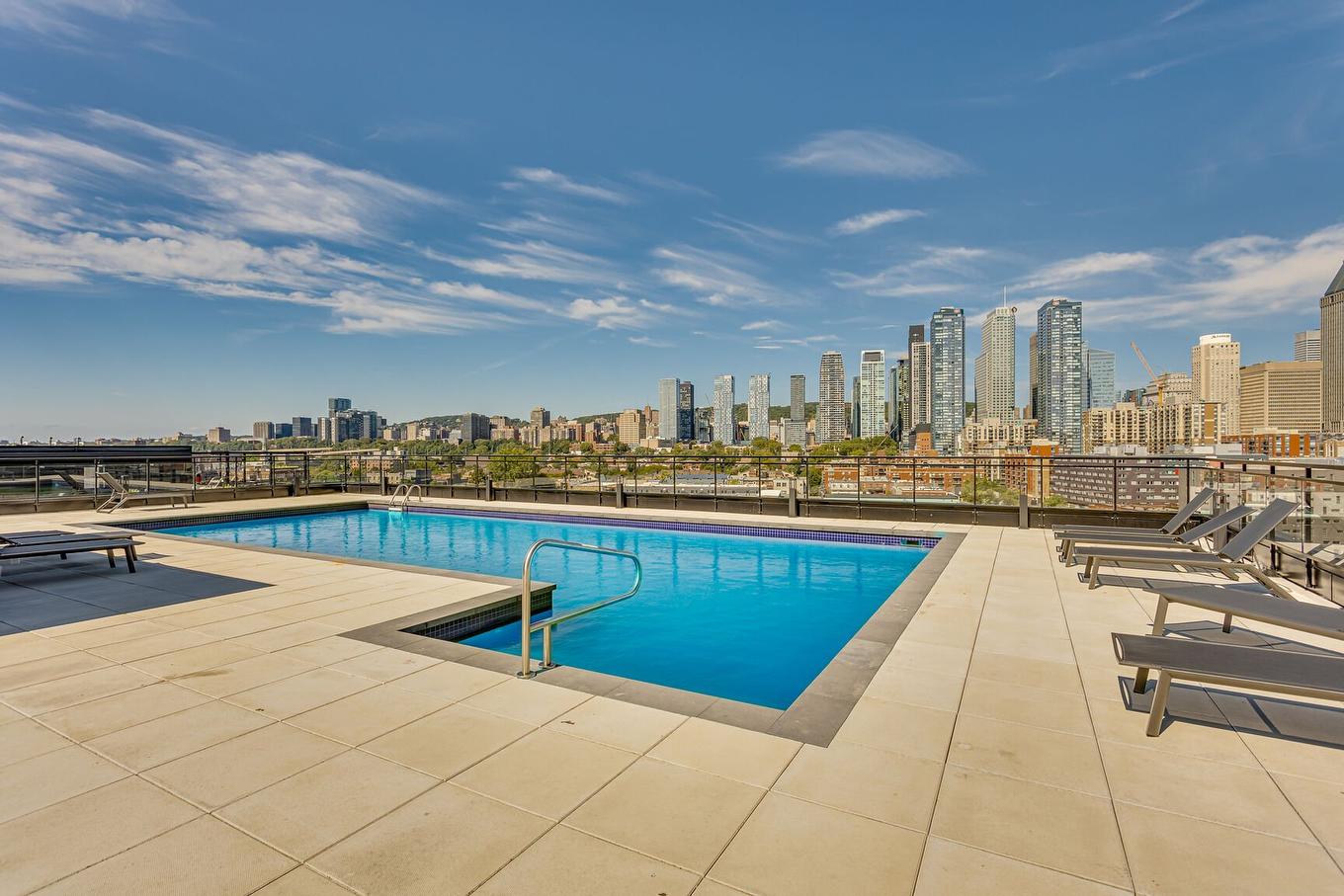 Piscine - 801-1485 Rue Des Bassins, Montréal (Le Sud-Ouest), QC - Outdoor With In Ground Pool With View