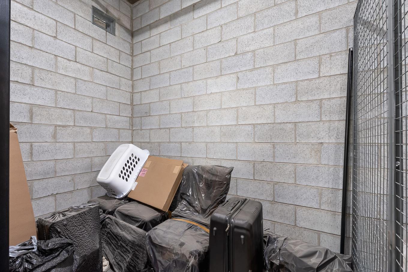 Rangement - 801-1485 Rue Des Bassins, Montréal (Le Sud-Ouest), QC -