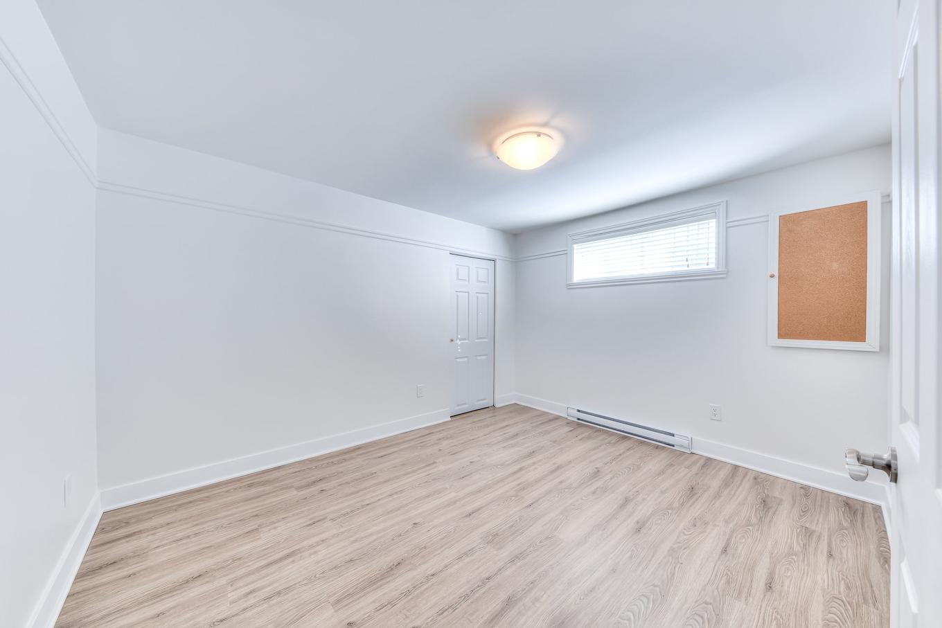 Chambre à coucher - 2600 Rue Camus, Terrebonne (Terrebonne), QC - Indoor Photo Showing Other Room