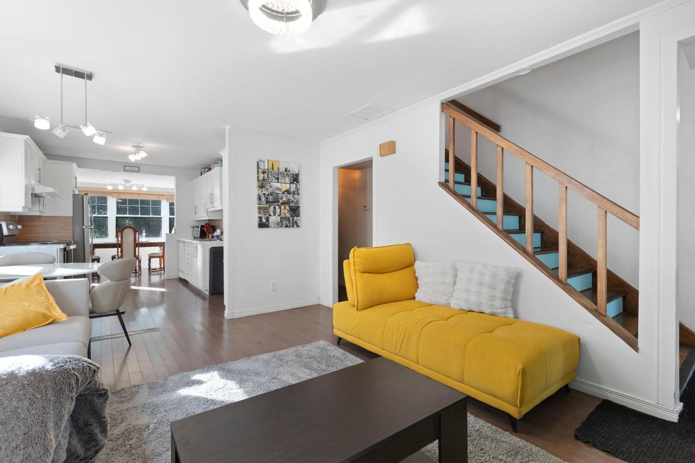 Living room - 1410 Rue Jolicoeur, Montréal (Le Sud-Ouest), QC - Indoor Photo Showing Living Room