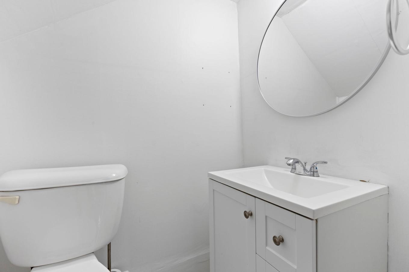 Powder room - 1410 Rue Jolicoeur, Montréal (Le Sud-Ouest), QC - Indoor Photo Showing Bathroom
