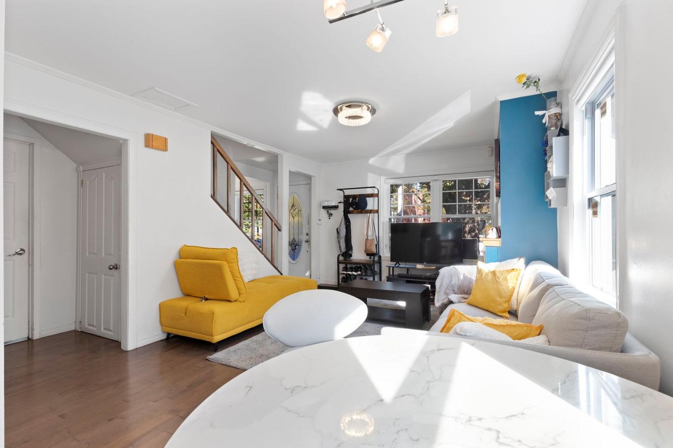 Living room - 1410 Rue Jolicoeur, Montréal (Le Sud-Ouest), QC - Indoor