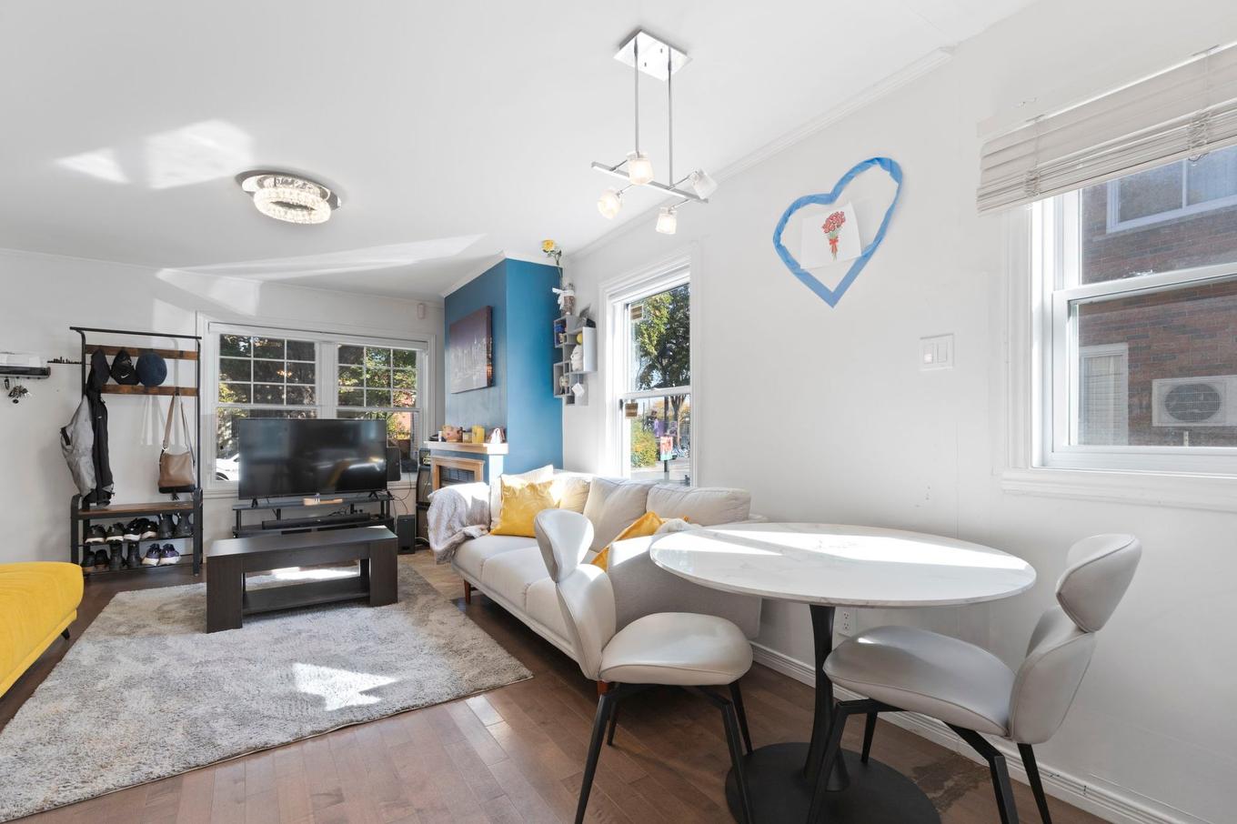 Living room - 1410 Rue Jolicoeur, Montréal (Le Sud-Ouest), QC - Indoor