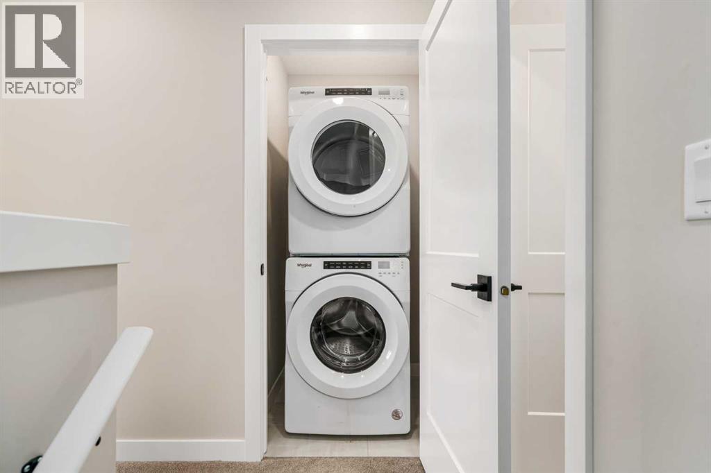 915 Crestridge Common Sw, Calgary, AB - Indoor Photo Showing Laundry Room