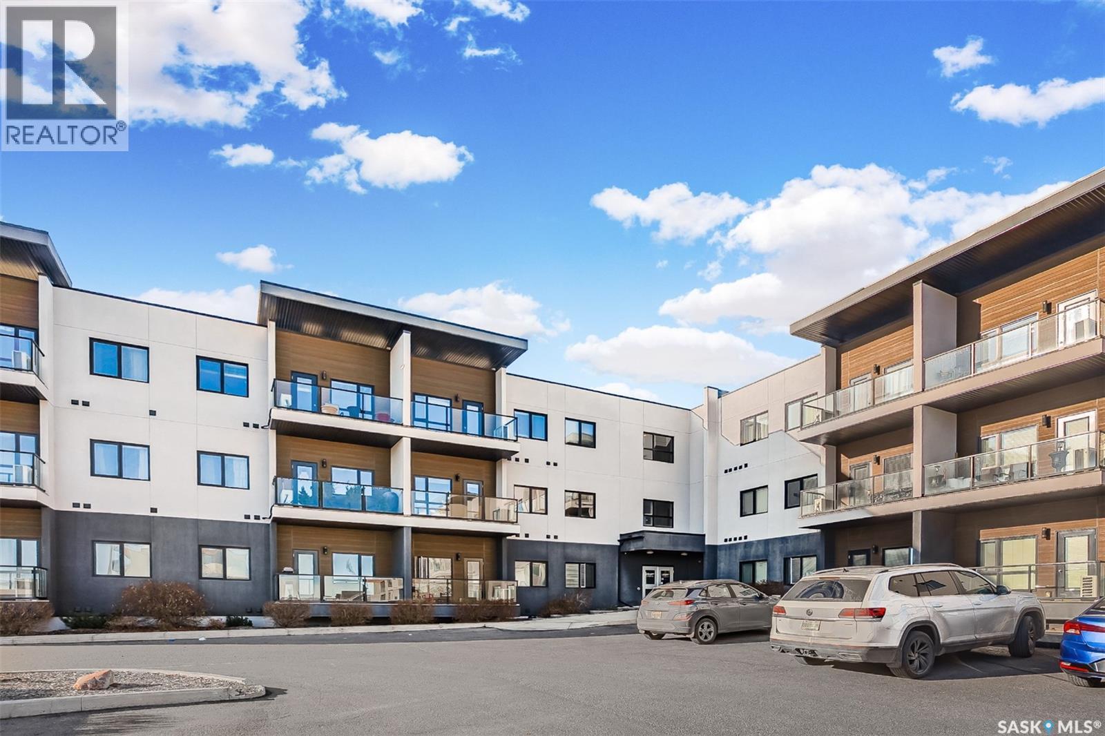 216 545 Hassard Close, Saskatoon, SK - Outdoor With Balcony With Facade
