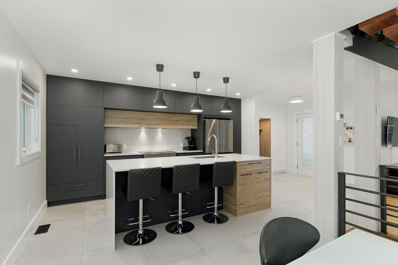 Kitchen - 11621 Rue Du Seigle, Terrebonne (La Plaine), QC - Indoor Photo Showing Kitchen With Upgraded Kitchen