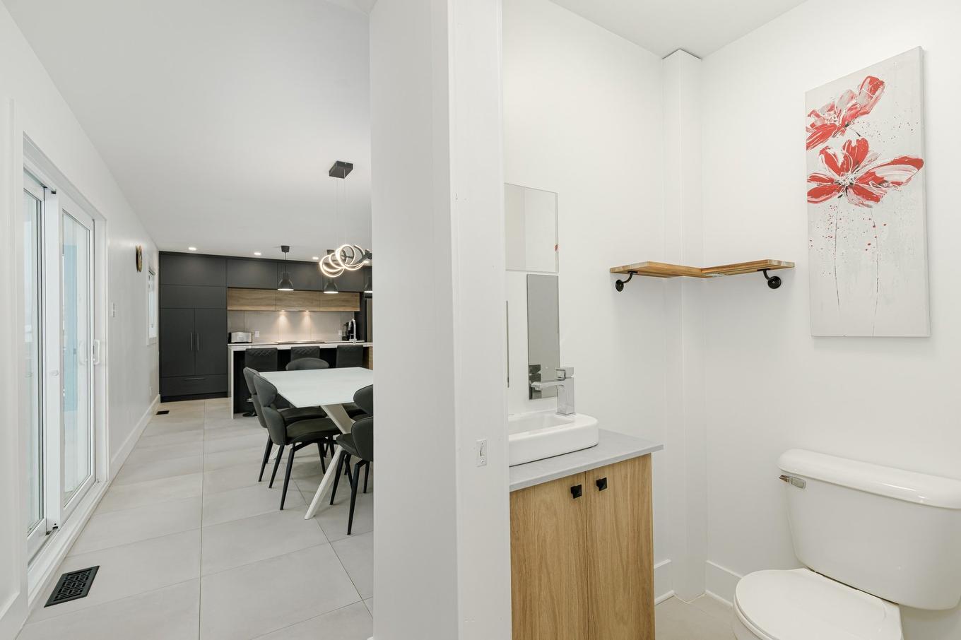 Powder room - 11621 Rue Du Seigle, Terrebonne (La Plaine), QC - Indoor Photo Showing Bathroom