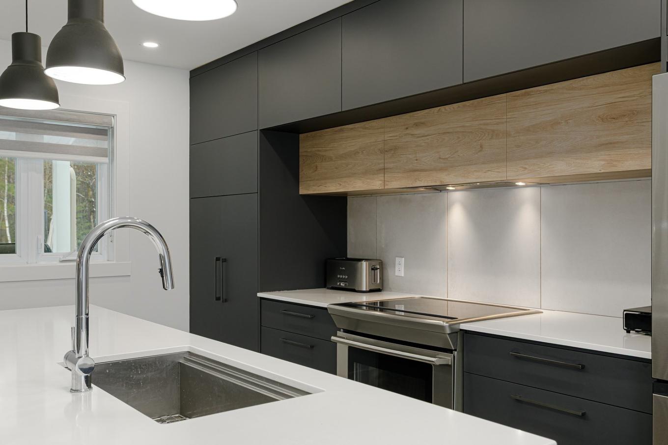 Kitchen - 11621 Rue Du Seigle, Terrebonne (La Plaine), QC - Indoor Photo Showing Kitchen