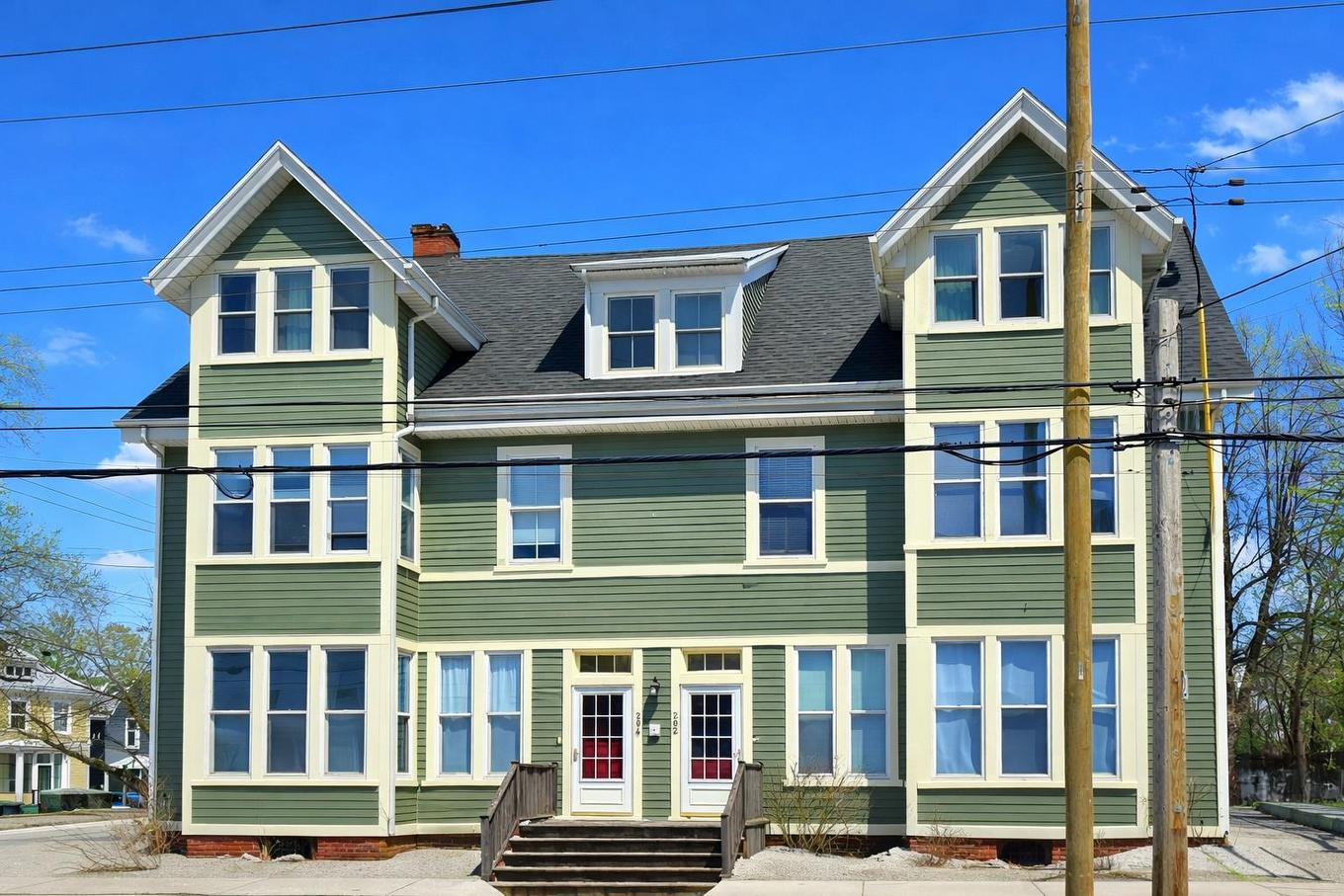 3 2-202 Euston, Charlottetown, PE