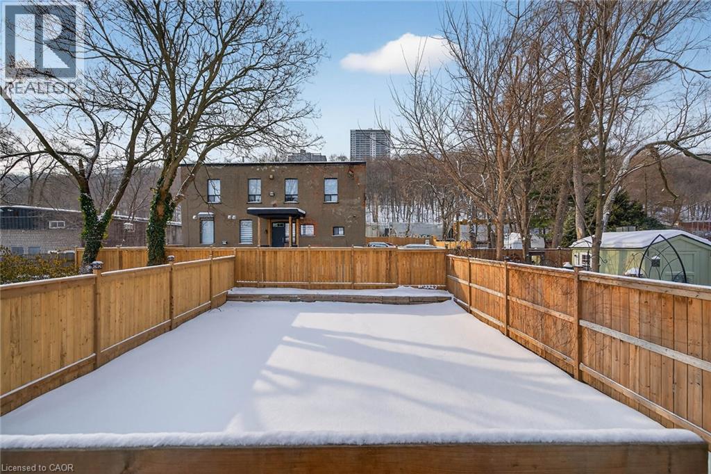 306 Cumberland Avenue, Hamilton, ON - Outdoor