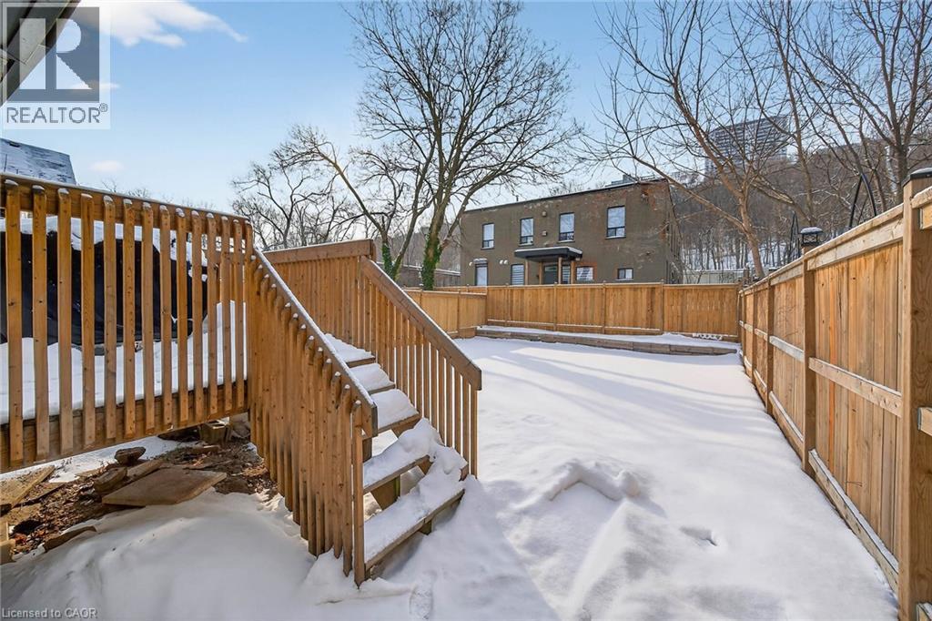 306 Cumberland Avenue, Hamilton, ON - Outdoor