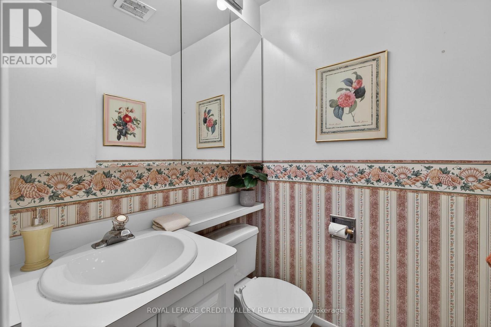 2305 Delkus Crescent, Mississauga, ON - Indoor Photo Showing Bathroom