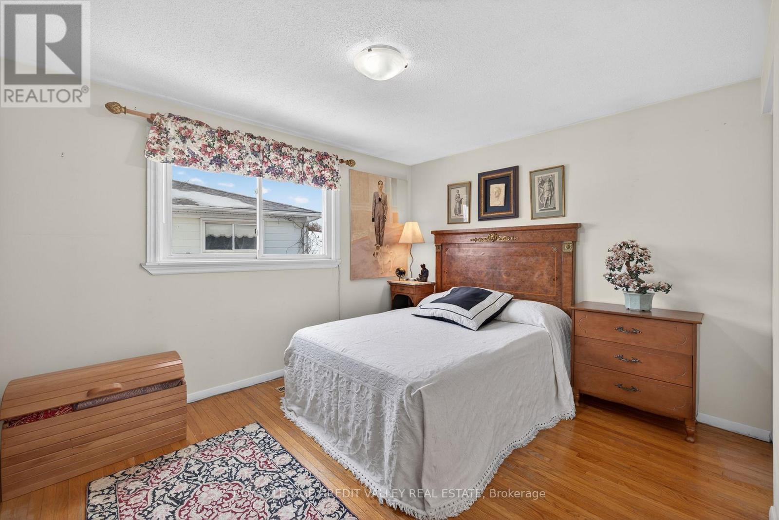 2305 Delkus Crescent, Mississauga, ON - Indoor Photo Showing Bedroom