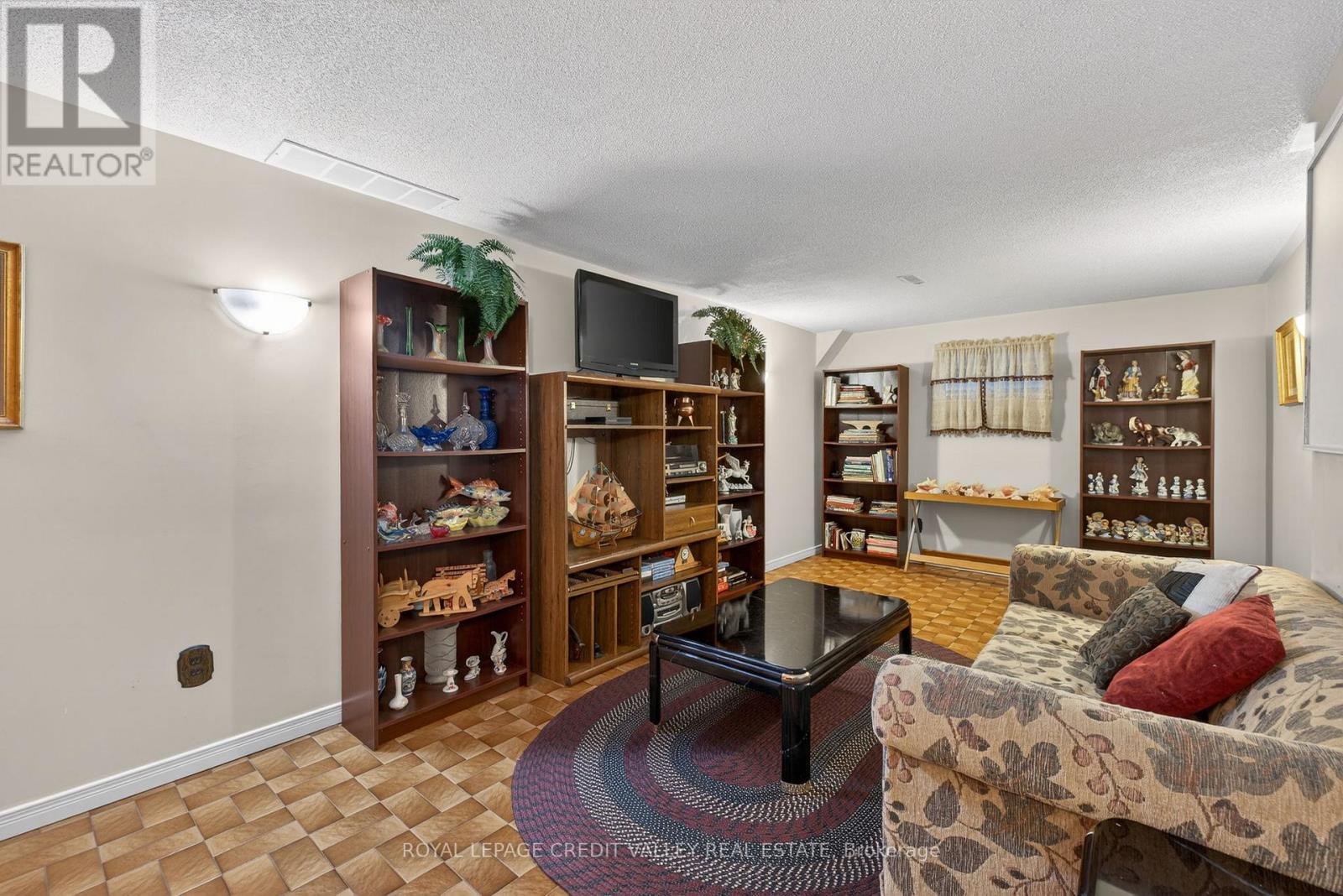 2305 Delkus Crescent, Mississauga, ON - Indoor