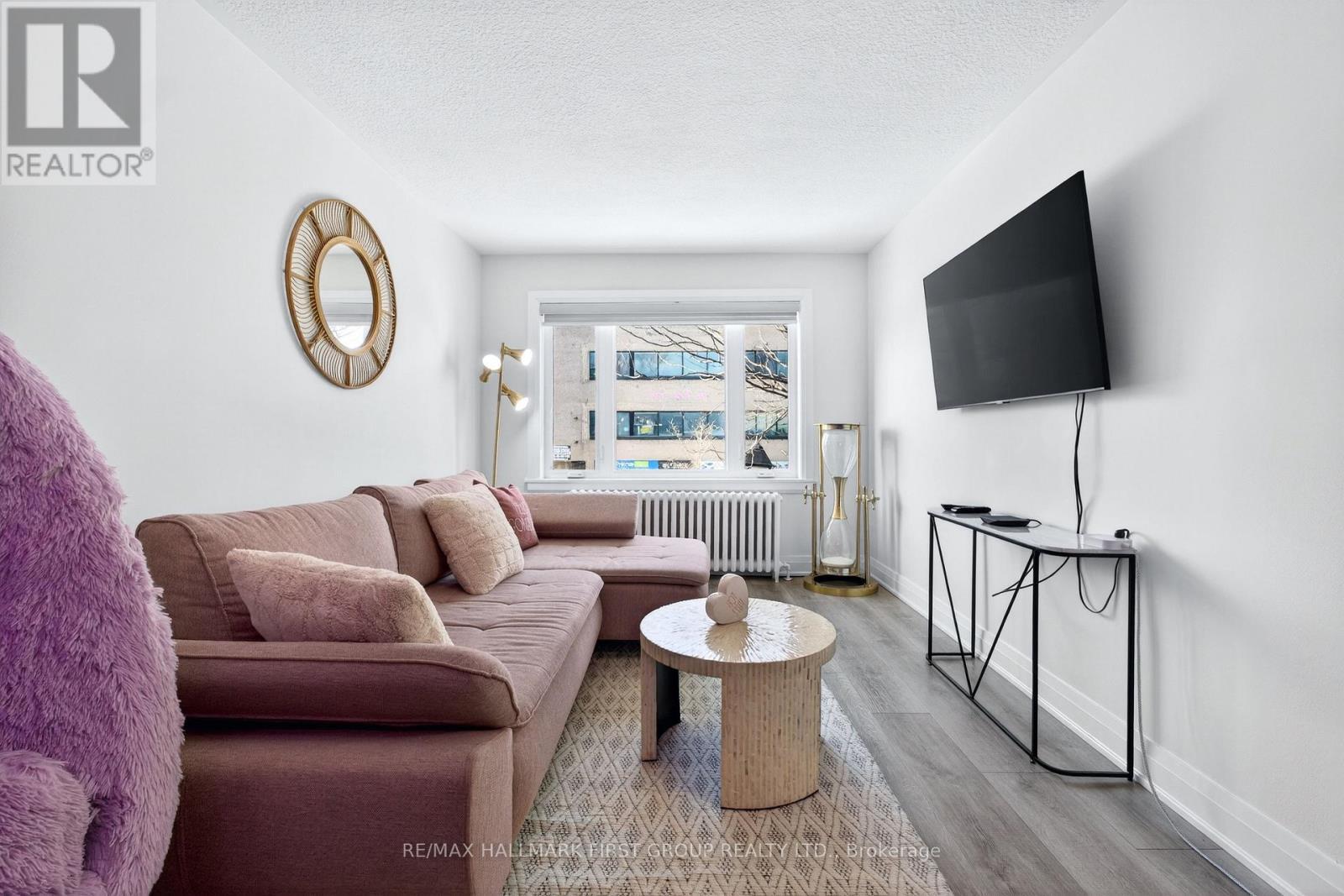 267 Lakeshore Road E, Mississauga, ON