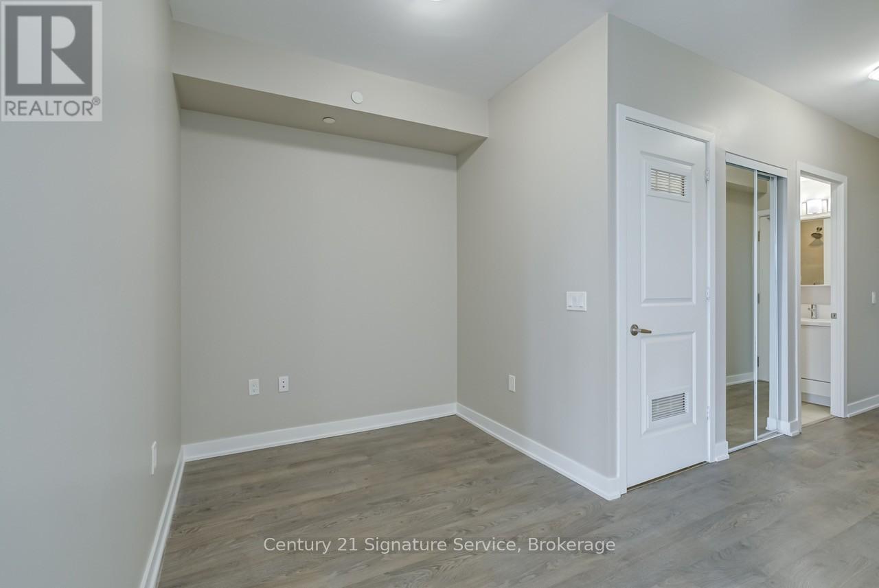 304 - 4677 Glen Erin Drive, Mississauga, ON - Indoor Photo Showing Other Room