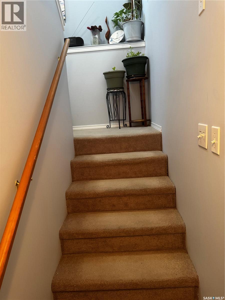 916 4Th Avenue N, Saskatoon, SK - Indoor Photo Showing Other Room