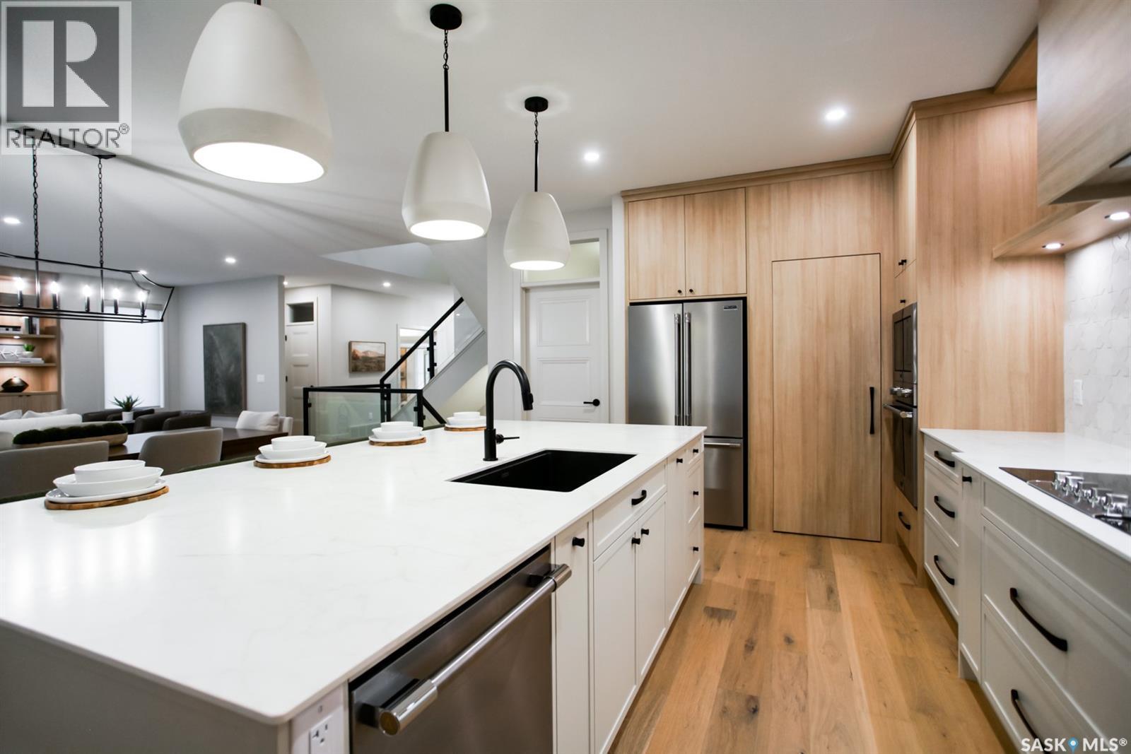 4158 Fieldstone Way, Regina, SK - Indoor Photo Showing Kitchen With Upgraded Kitchen