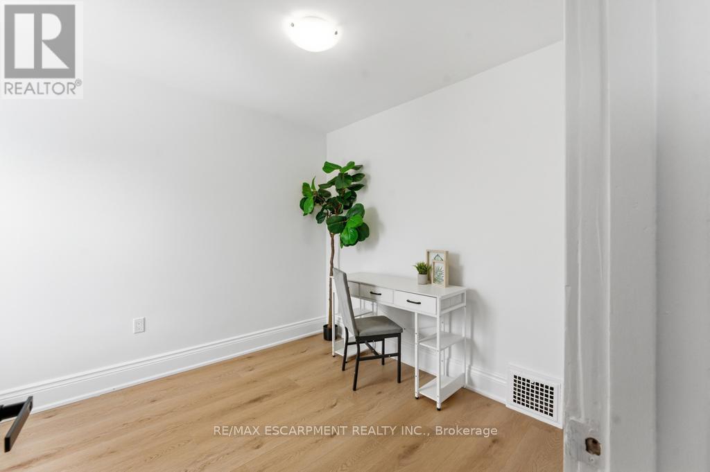 63 Argyle Avenue, Hamilton, ON - Indoor