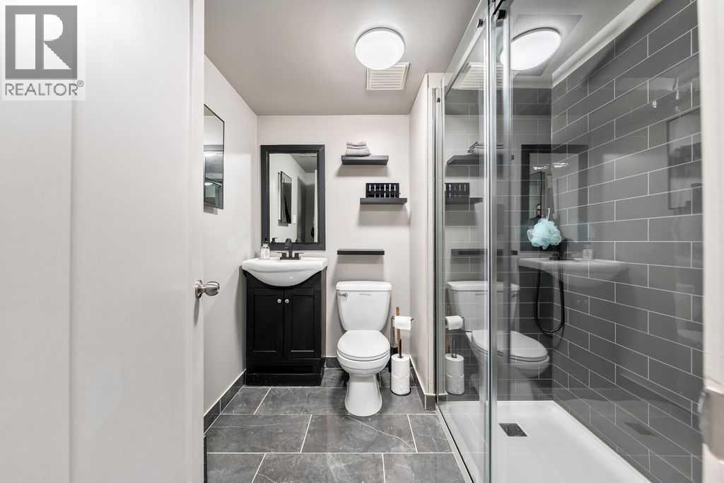 9136 Allison Drive Se, Calgary, AB - Indoor